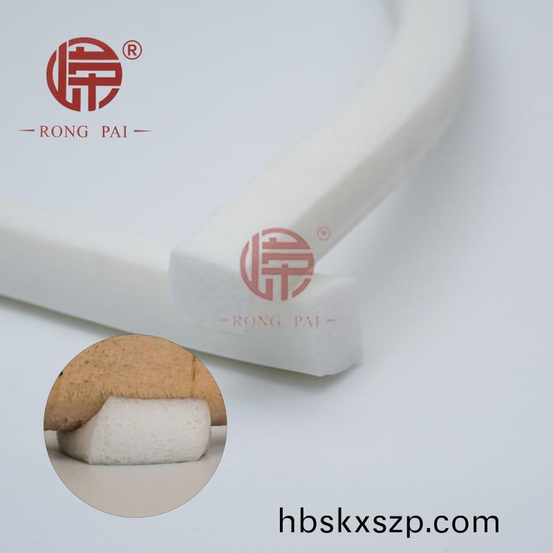 硅膠(jiao)髮泡條的主(zhu)要特點(dian)有哪(na)些？-常州嶸(rong)牌橡塑(su)製品有限公司(si)