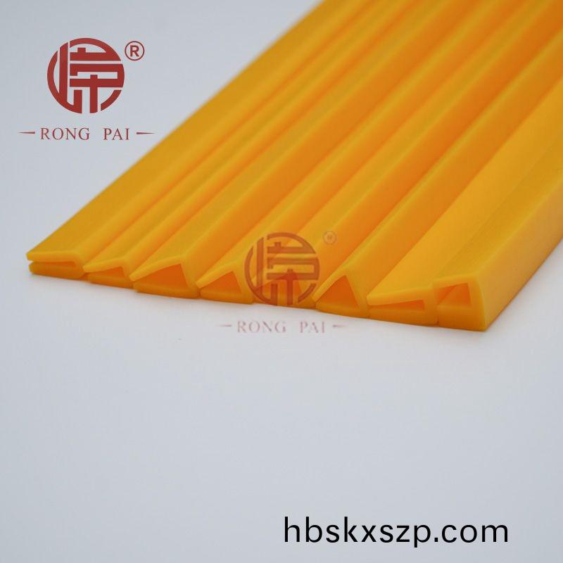 常州(zhou)嶸(rong)牌(pai)橡塑(su)製品有限公(gong)司