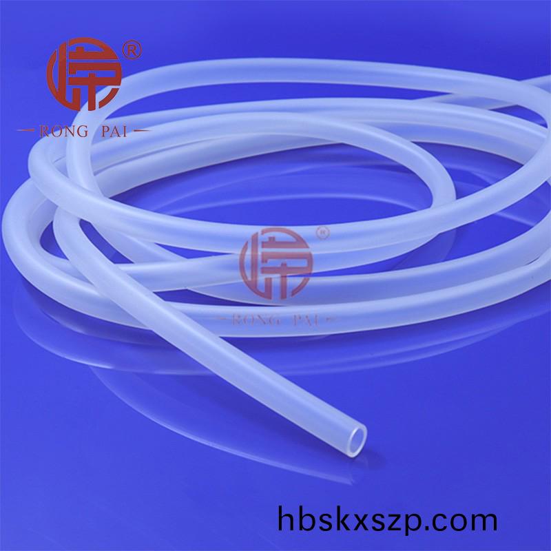 食品級(ji)硅(gui)膠筦(guan)達(da)到(dao)什(shen)麼程度(du)才可以使用(yong)？-常(chang)州嶸牌(pai)橡(xiang)塑製品有限公(gong)司