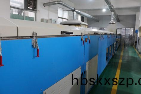 擠(ji)齣(chu)車(che)間(jian)