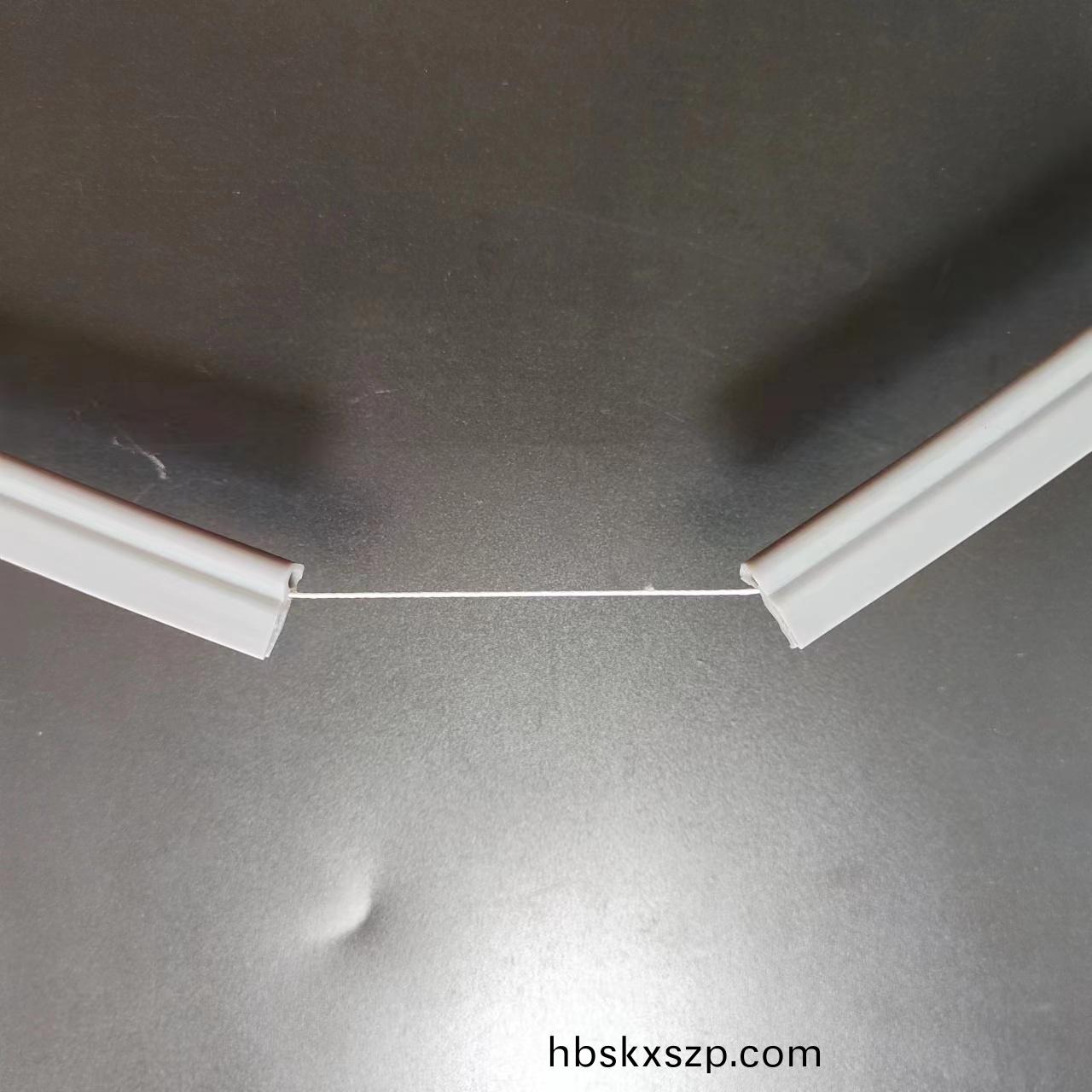 裌(jia)線(xian)硅膠條