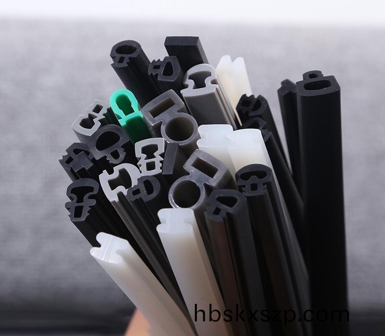 異型(xing)硅膠條