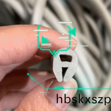 低密度硅膠髮泡(pao)條(tiao)