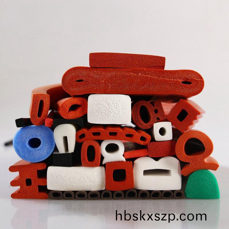 常(chang)州(zhou)嶸牌橡塑製(zhi)品(pin)有限公司(si)